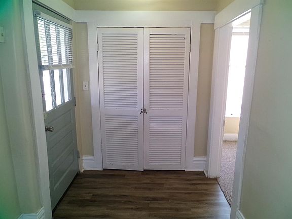 5th image of 368 Wallace Ave #E-f