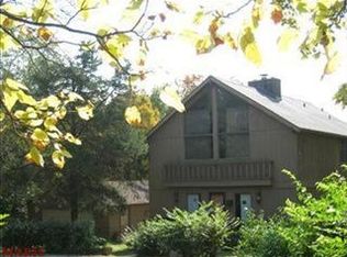 194 Brook Valley Ln, Pacific, MO 63069