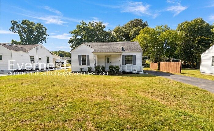 1st image of 602 Forrest Rd