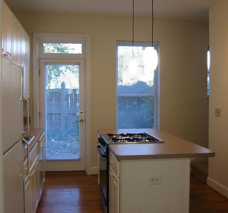 1st image of 114 Warren St