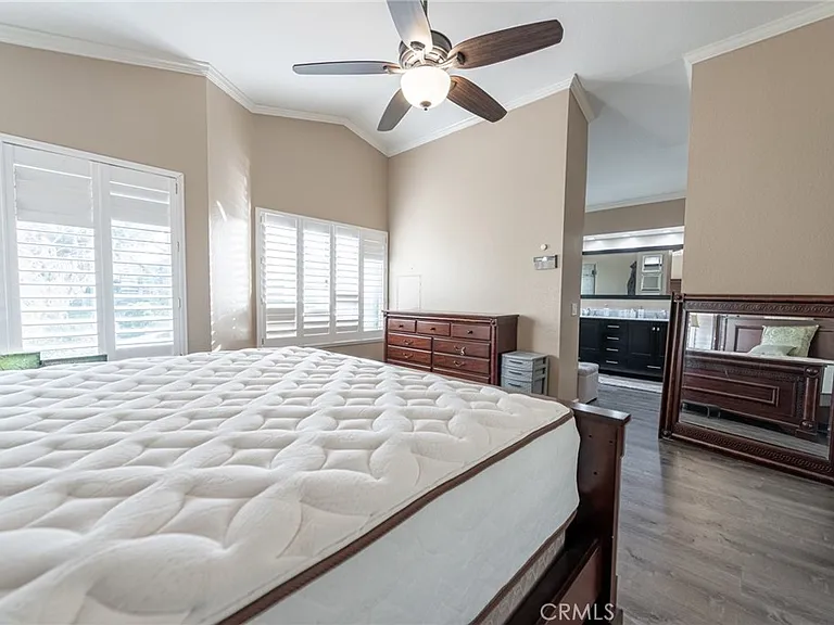 10 Valley Crest Rd — Photo 27