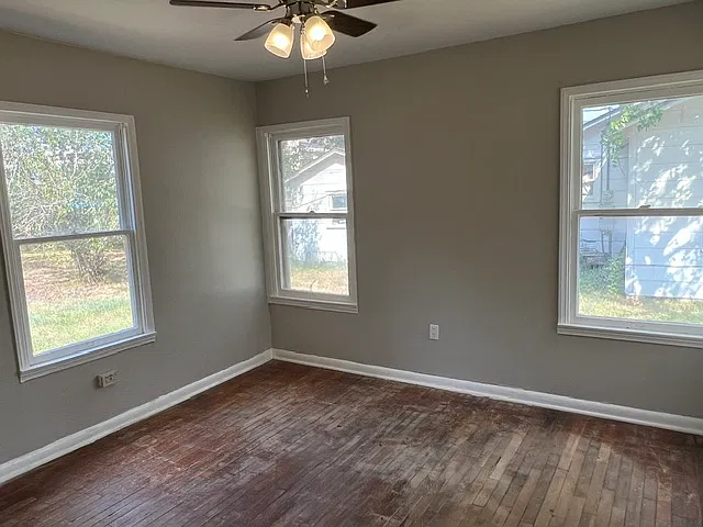 2 bed, 820 sqft, $825 — Photo 2