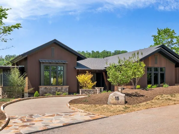 15 Chicory Way, Marietta, SC 29661