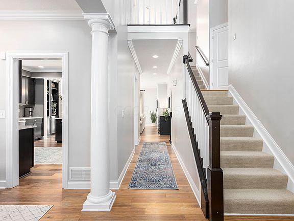 4th image of 5000 Notting Hill Dr