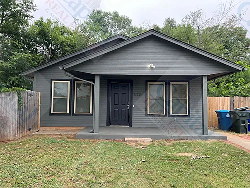 1520 Patricia Dr Photo 1