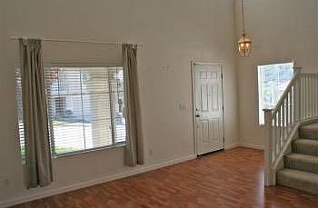 5th image of 637 Ross Cir