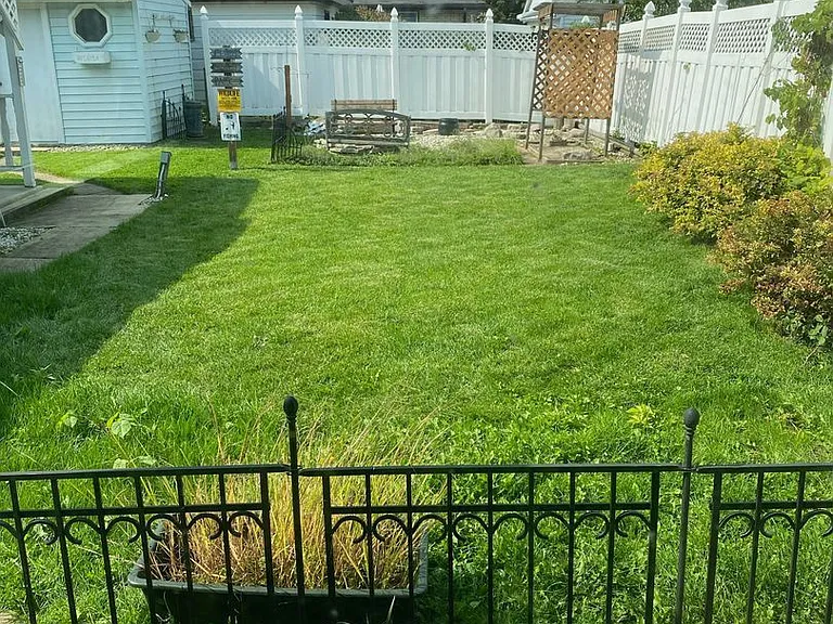 3449 S Kansas Ave — Photo 2