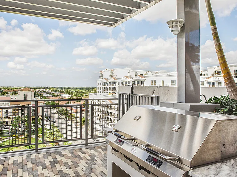 The Palmer Dadeland Apartments East — Photo 9