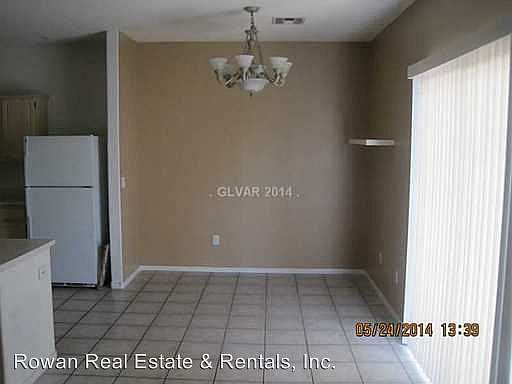5th image of 855 N Stephanie St Unit 1421