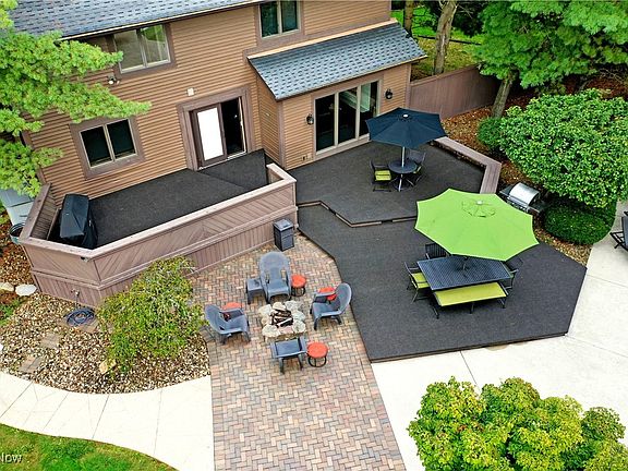 4th image of 1040 Fairway Ct NE