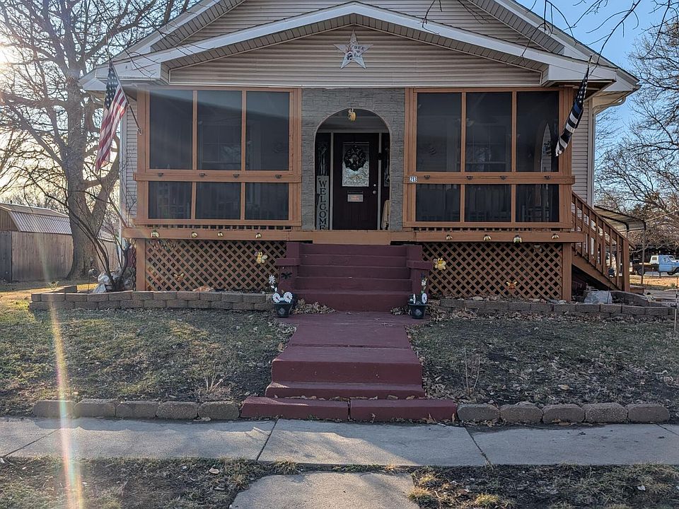 1st image of 213 N Porter St