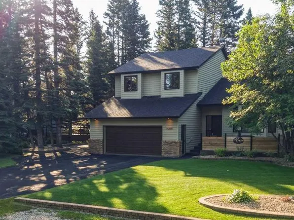 33 NW Manyhorses Dr, Redwood Meadows, AB T3Z 1A2
