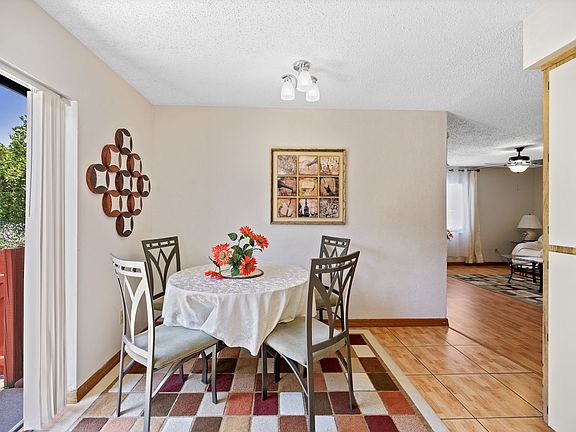 9-web-or-mls-910 Big Tree Building 10 unit 1 - INTERIOR-4_06272022