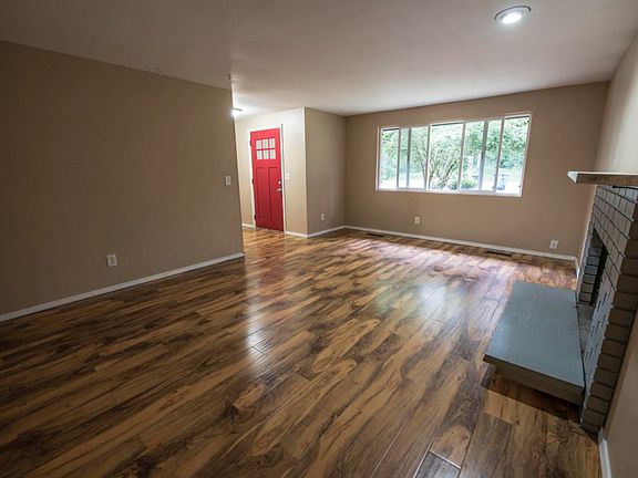 4th image of 8515 Lake Forest Dr SE