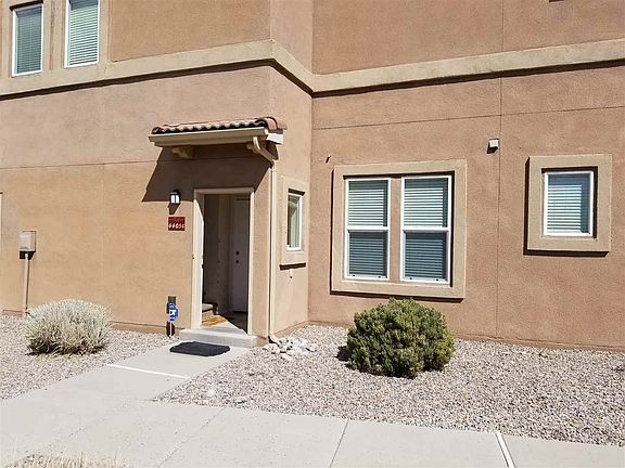 2nd image of 4405 Santo Domingo St Unit C