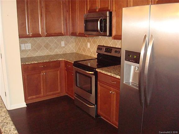 2nd image of 2784 Sawbridge Ln #L48