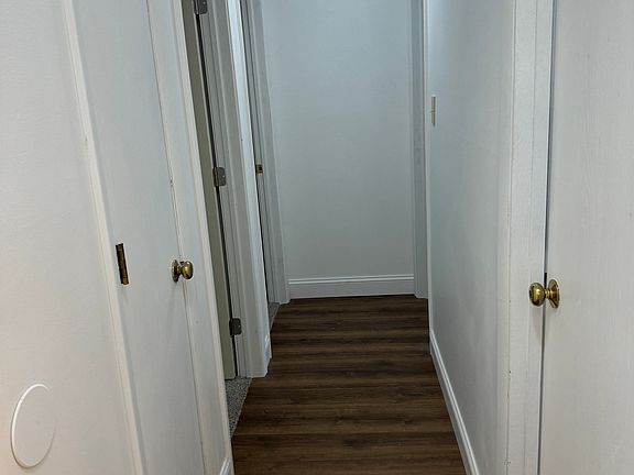 3rd image of 117 Willowbrook Dr