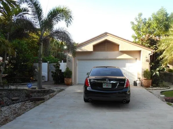 3280 NW 21st Ct, Pompano Beach, FL 33066