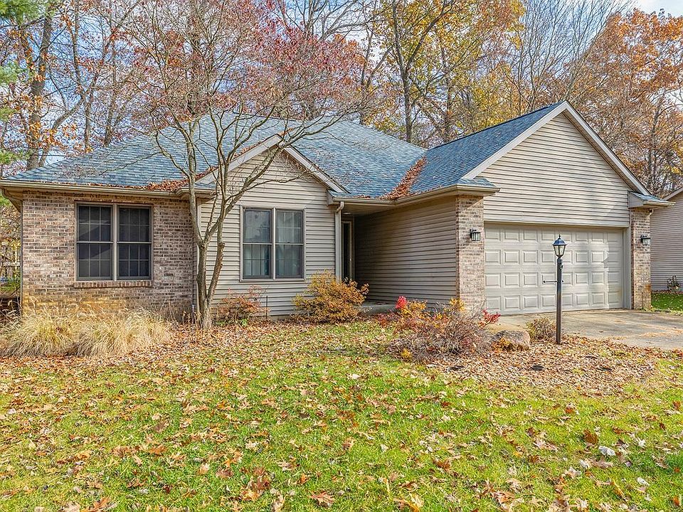1st image of 53086 Pine Brook Dr