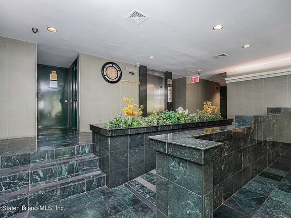 4th image of 41 Wellington Ct APT 3J