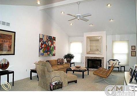 Great Room has Cathedral Ceiling