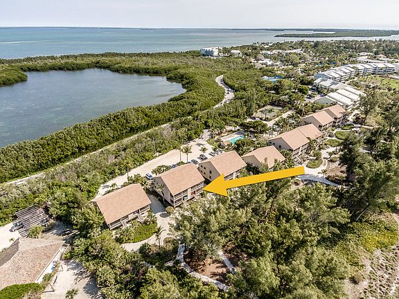 4th image of 1404 Beach Cottages