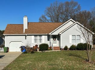 616 Farmwood Dr, Kernersville, NC 27284