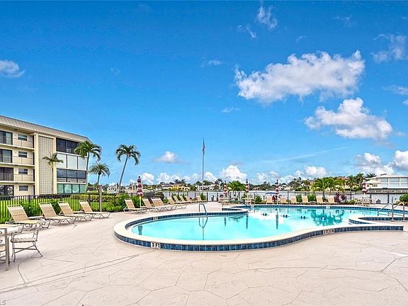 3rd image of 3200 Gulf Shore Blvd N APT 308
