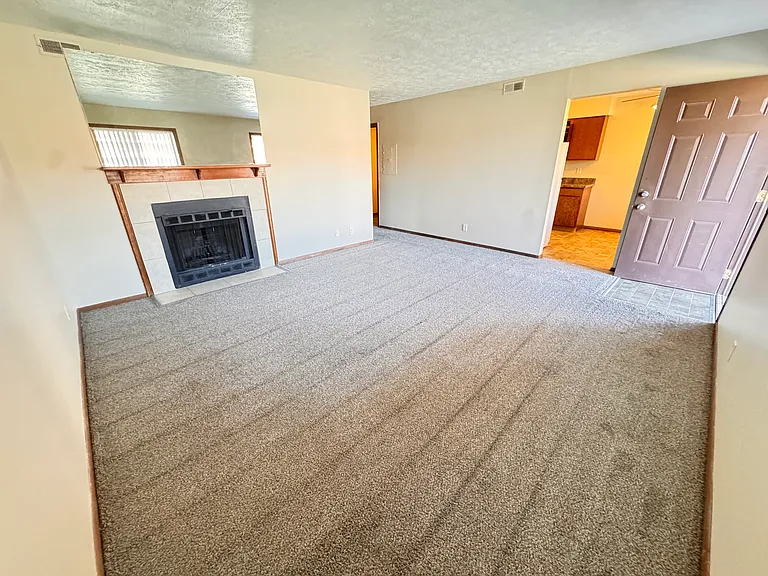 1809 Knox St #16 — Photo 12