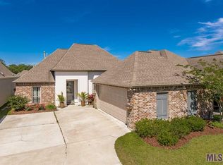 8234 Seville Ct, Baton Rouge, LA 70820
