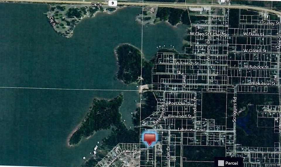 2nd image of 465 Lakeview Trl