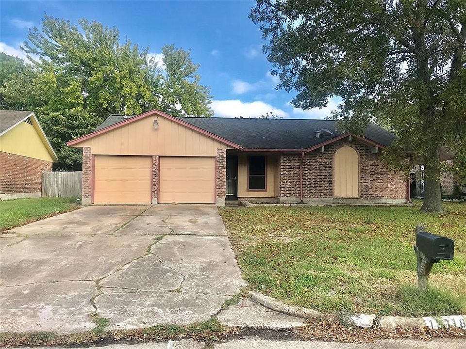 1st image of 13118 Wood Trail Dr