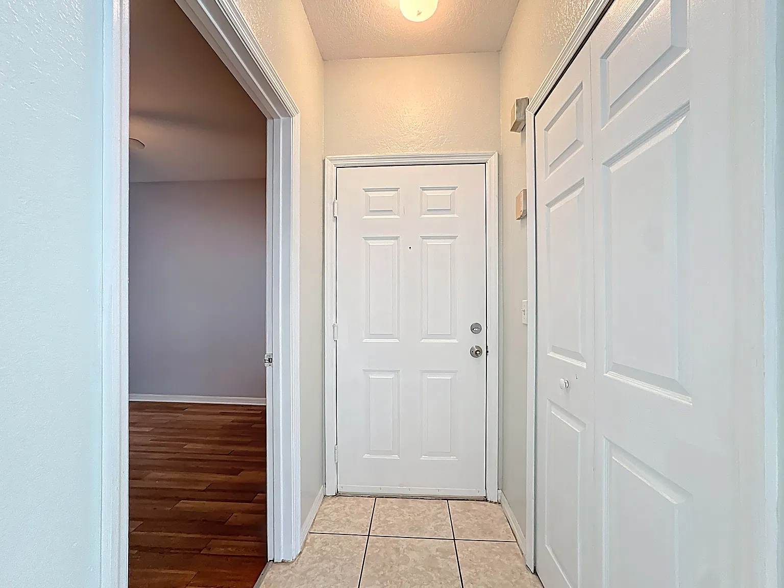 1 bed, 724 sqft, $1,400 — Photo 2