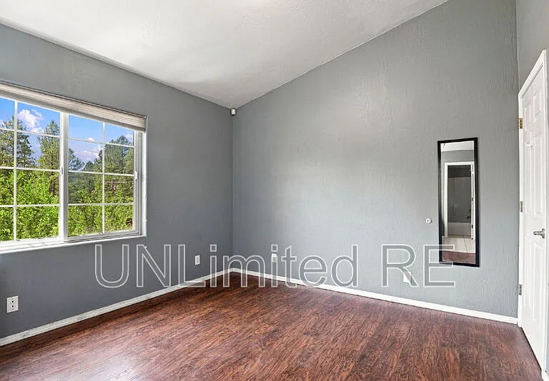2455 W Silverton Dr — Photo 11