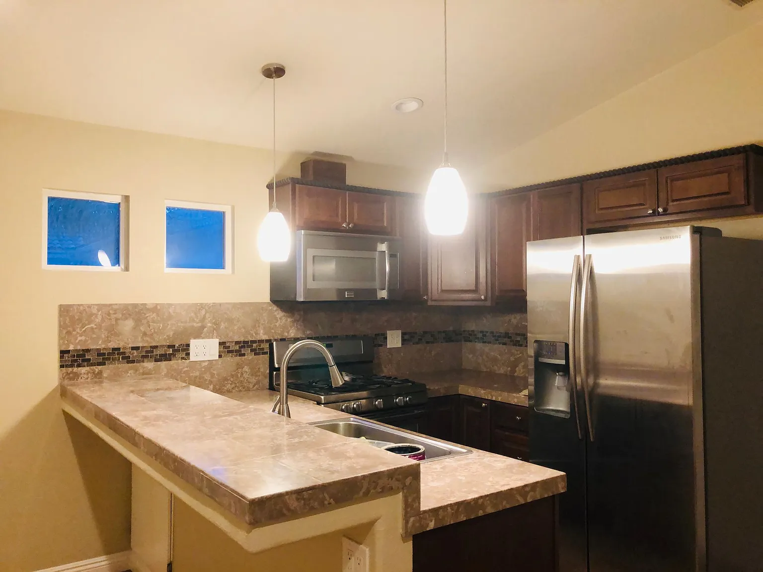 1375 Surfwood Ln — Photo 1