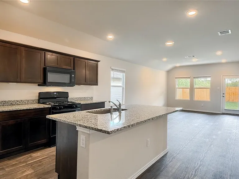 745 Adler Way — Photo 7
