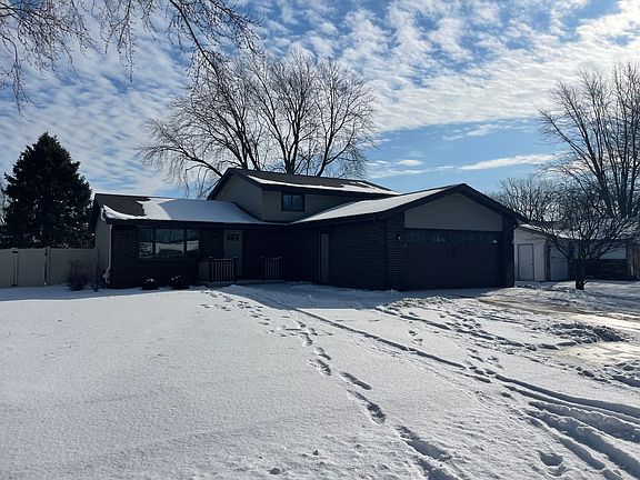 3rd image of 1008 Mallard Dr