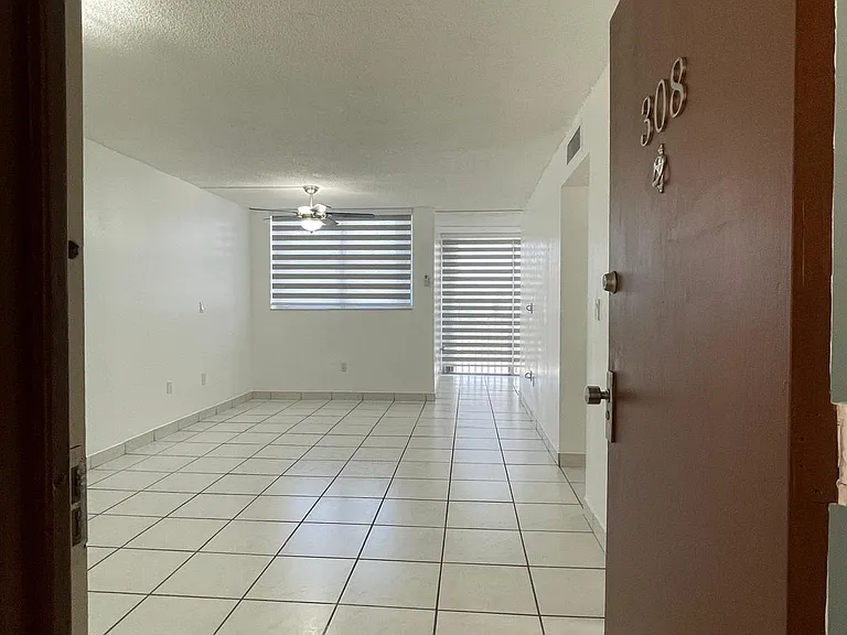 9431 SW 4th St #308 — Photo 10