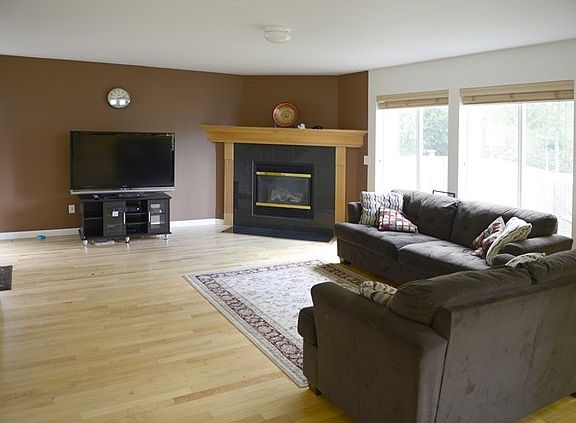 4th image of 8503 230th Way NE