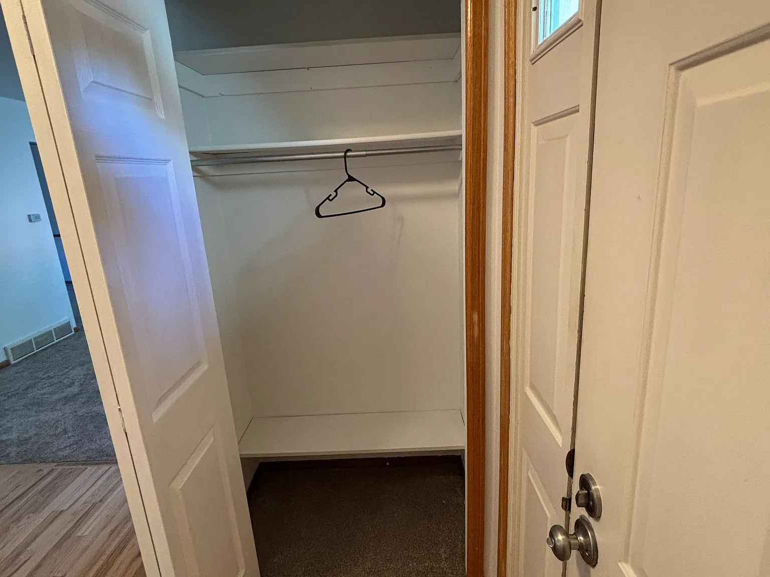 4 bed, 2574 sqft, $2,800 — Photo 3