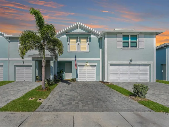329 SE Halifax Ln, Stuart, FL 34994