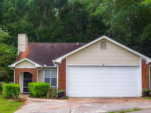 2nd image of 1472 Twin Lakes Cir