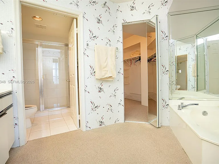3530 Mystic Pointe Dr #1401 — Photo 35