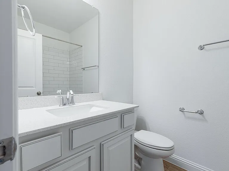 1403 Woodson Ridge Ln — Photo 33