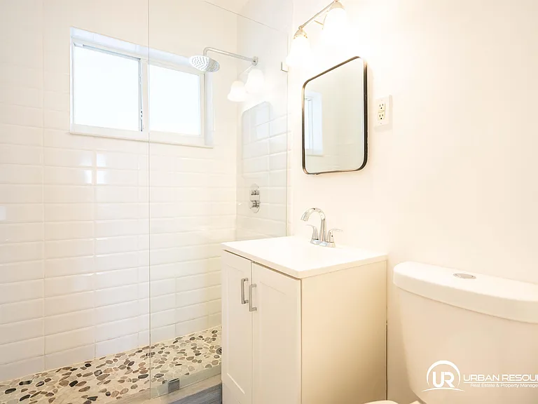 1750 S Treasure Dr #7 — Photo 25