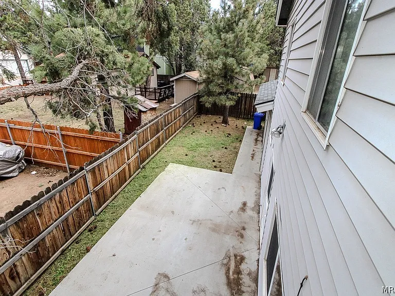 870 Ash Ln — Photo 36
