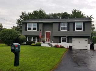 7413 Ventura Cir, Liverpool, NY 13088