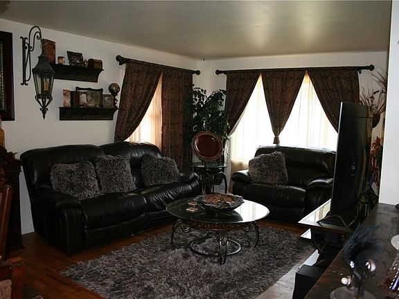 5th image of 2516 Wyoming Ave