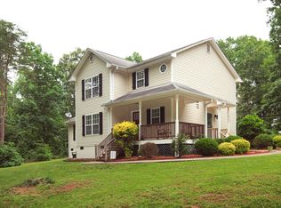 3508 Ridgeway Dr, Pfafftown, NC 27040