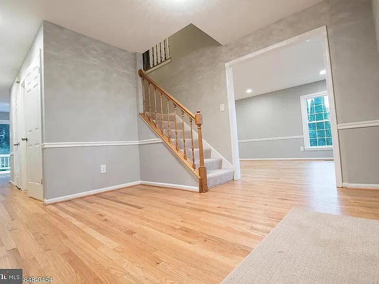 9721 Lookout Pl — Photo 6